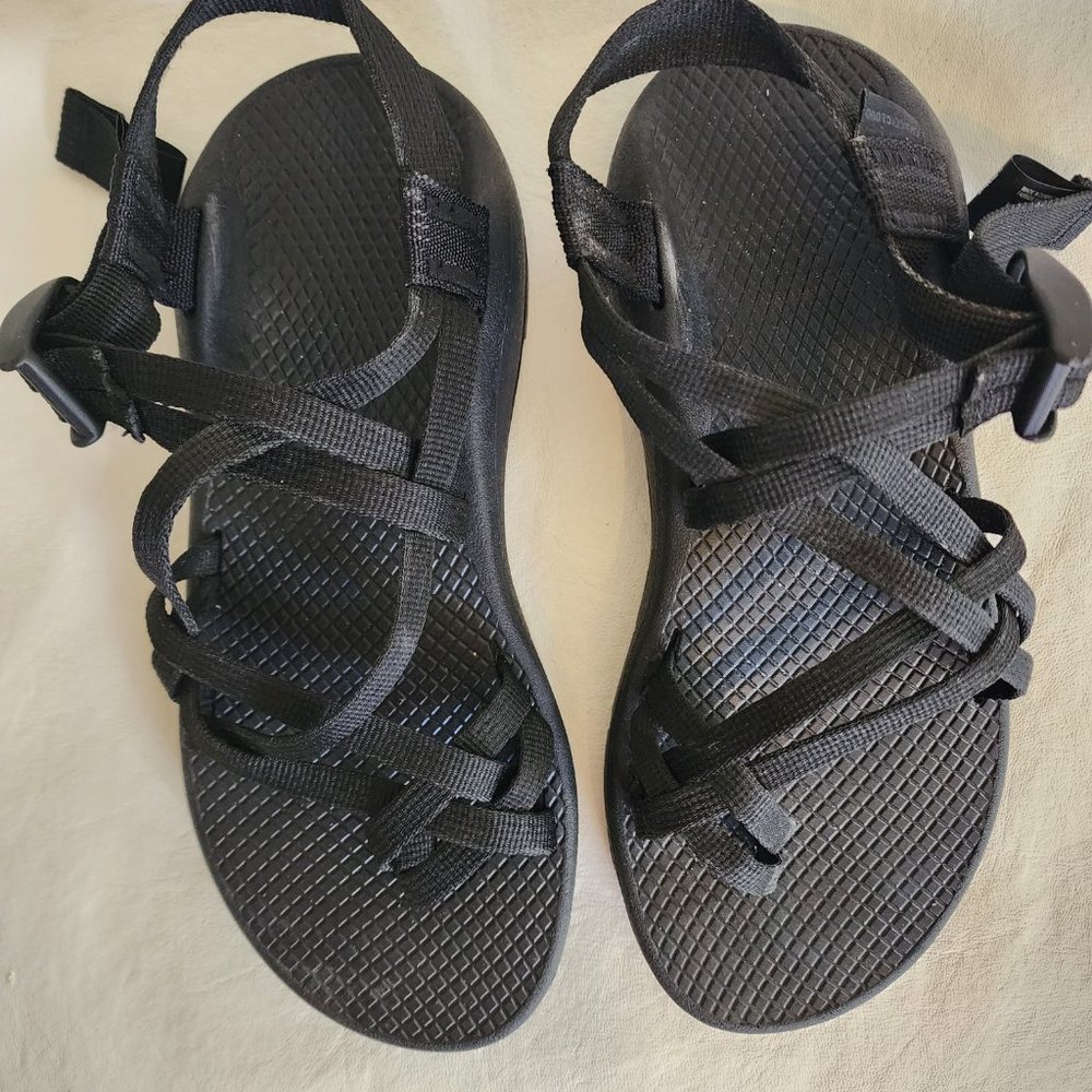 Women's Chaco Black Sandals Sz7M with Box